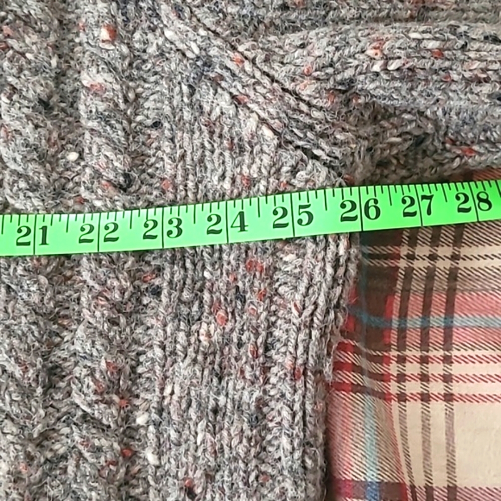GAP Wool Sweater - Picture 10 of 12
